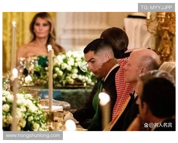 C罗身着西装出席白宫晚宴与美国防长亲密合影引发热议 C罗身着西装出席白宫晚宴与美国防长亲密合影引发热议